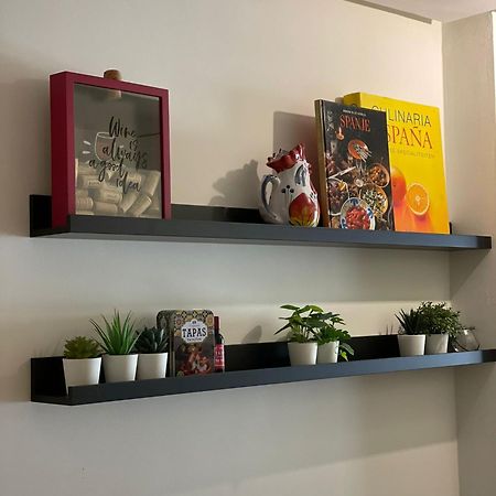 A Space That Feels Like Home With Private Parking Málaga Kültér fotó
